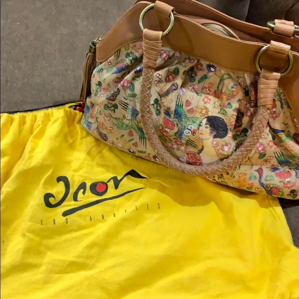 Jeon Icon art handbag